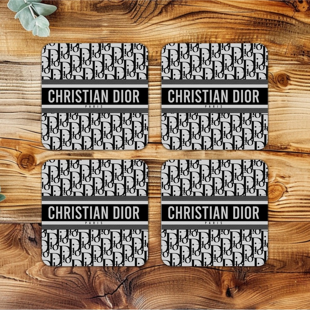 HANDMADE FASHION Set of 4 Ceramic Drink Coasters